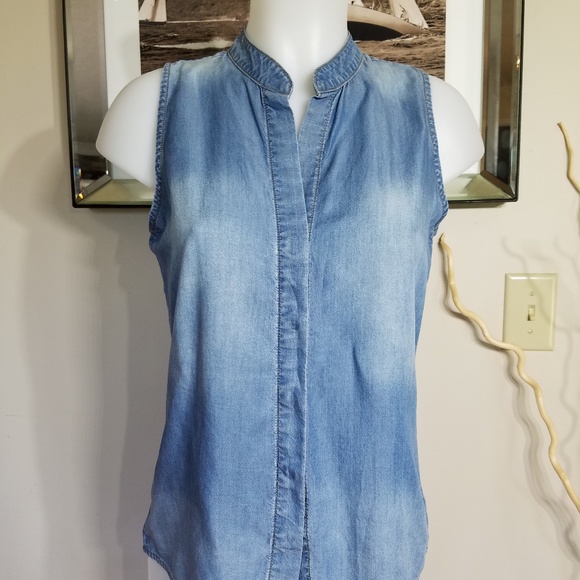 cloth & stone Tops - Cloth & Stone Sleveless Chambray Tank Sz XS